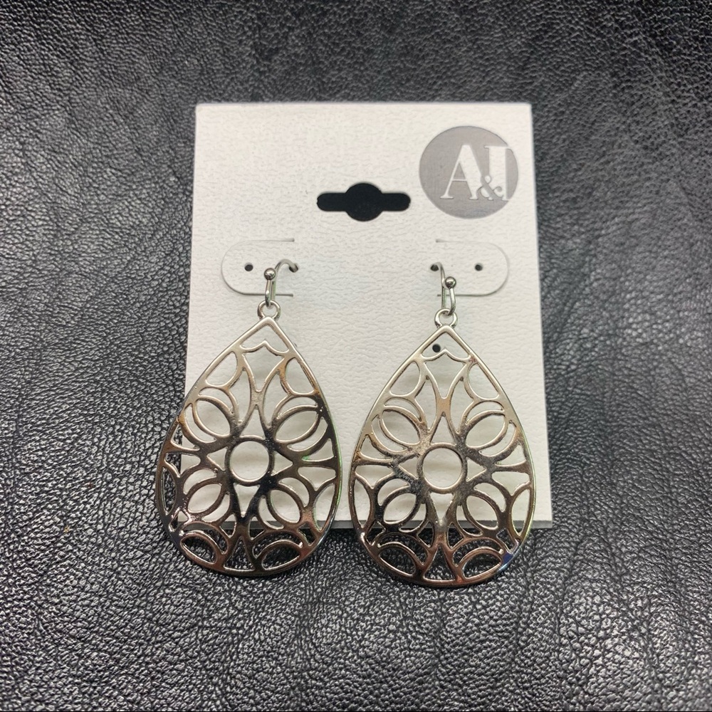 A&I Earrings